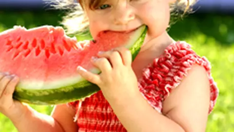 Minunatele fructe de vara