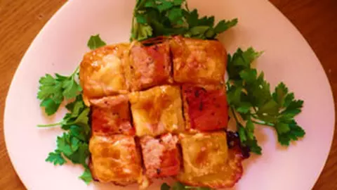 Tabla de sah din cartofi si carne