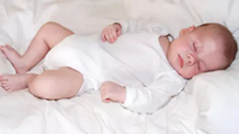 Liniste, doarme bebe!