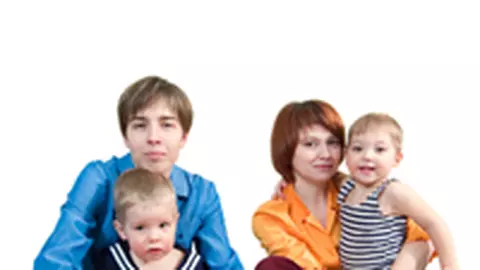 Grupul de dezbateri â€œIntre noi parintiiâ€