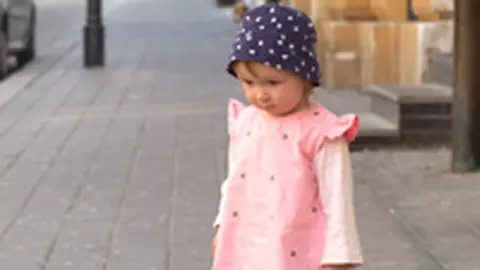 Mami, invata-ma sa-mi port de grija!