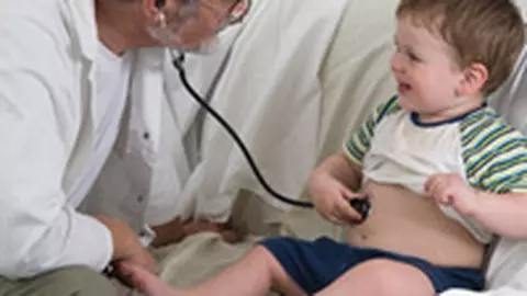 Campania "Walmark Salveaza Vieti" a strans fonduri pentru copii bolnavi de cancer