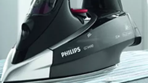 Barbatii au, acum, fierul lor de calcat... de la Philips