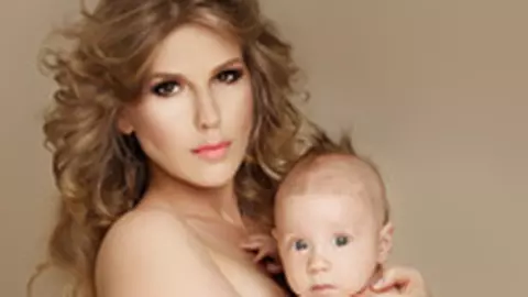 Corina - Primul pictorial cu Robin