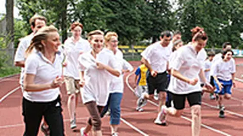 Laboratoires URGO, Gabriela Szabo si Federatia Romana de Atletism au organizat a treia editie a crosului jurnalistilor