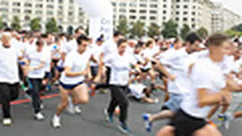 Cea de-a sasea editie a Crosului Petrom a adunat peste 1.500 de participanti