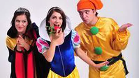 Alba ca Zapada si Mutulica, un spectacol ZURLI