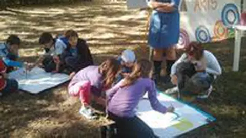 Decoratiuni si culori - un curs pentru pici creativi