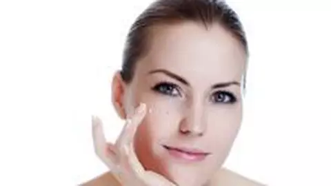 Sanatate: Produse cosmetice care ne ucid