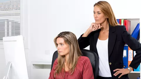 Ce să faci dacă eşti discriminată la job
