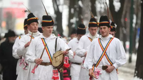 Obiceiuri româneşti: Bună seara de Moş Ajun!