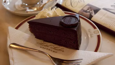 Tort de cafea cu vişine