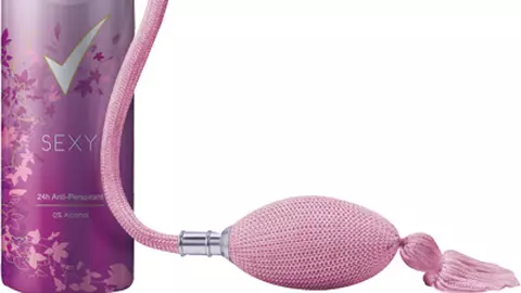 Deodorante noi de la Rexona