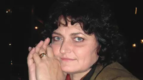 "In arta trebuie sa faci totul cu convingere" - Mariana Pachis