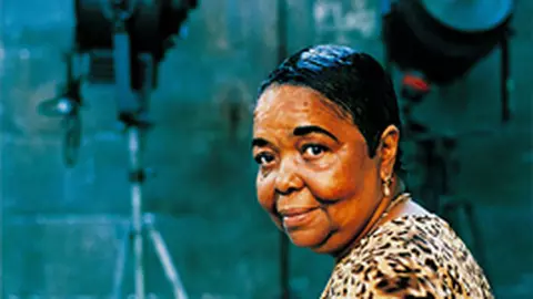 Cesaria Evora, diva desculta, revine la Bucuresti!