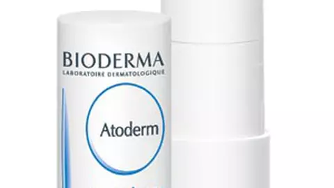 Atoderm stickul de buze Bioderma