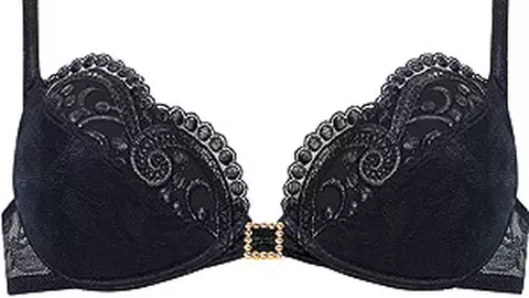 Triumph lenjerie high-class cu parfum retro-glamour