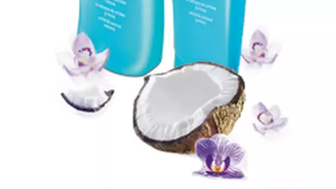 Esente pretioase de la Herbal Essences