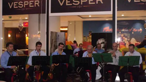 Halloween la The Vesper Bar si  patinoarul The Champs