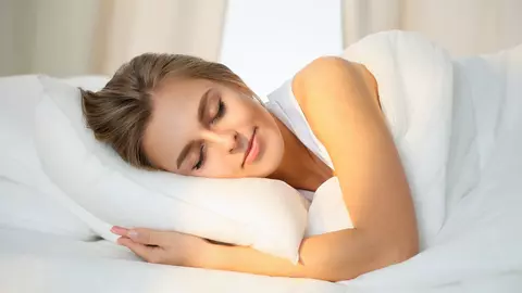 Vrei să ai nopți liniștite și să visezi frumos? Iată ce trebuie să faci!