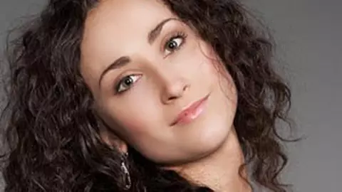 Sa ne intelegem parul: despre parul ondulat natural