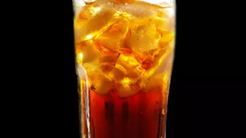Bauturile racoritoare: mituri cotidiene in nutritie