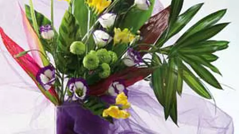 Invata sa faci aranjamente florale!