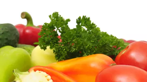 Piramida alimentara: despre fructe, legume si zarzavaturi