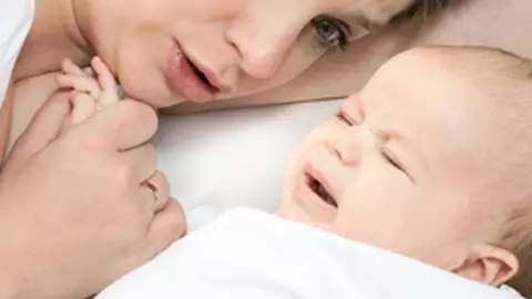 Copiii fara colici au mamici fericite