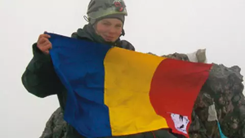 Crina Popescu, scolarita-alpinist