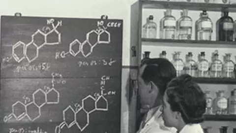 50 de ani de pilula contraceptiva, jumatate de secol de emancipare a femeilor