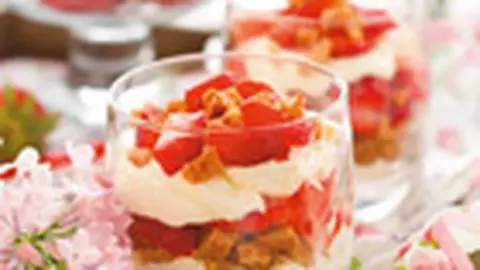 Crema de branza cu fructe