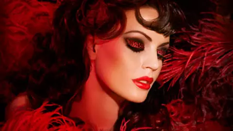 Make Up For Ever machiaj in spirit de Moulin Rouge