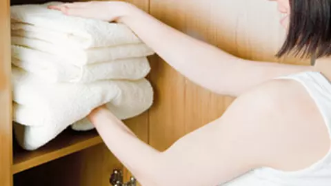 Curatenie la maxim: Draperii, lenjerii, covoare si tapet