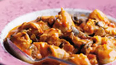 Pui cu rosii si curry, in stil indian