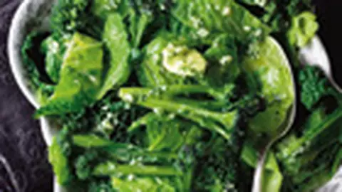 Salata verde cu usturoi