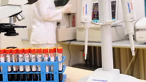 Centrul Medical Medsana ofera in lunile iulie si august 15% reducere la analizele medicale
