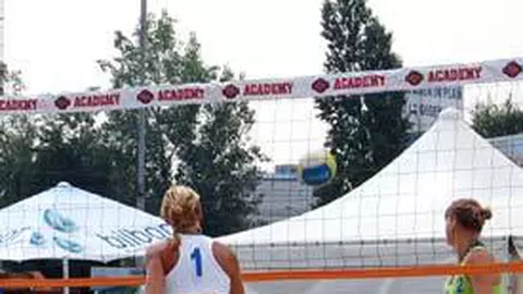 Beach Experience la Plaza Romania
