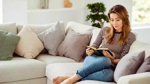 15 cărți pe care să le citești în vacanță