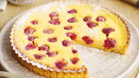 Tarta cu lamaie si zmeura