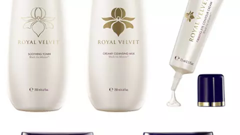Gama pentru ingrijirea tenului Royal Velvet