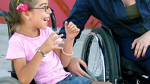 Persoane cu dizabilitati: Cum sa nu ramai un simplu pion
