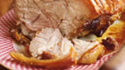 Friptura din pulpa de porc cu crusta rumenita