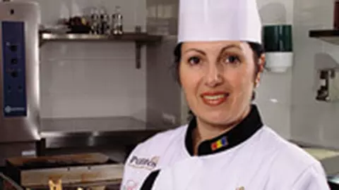 Emilia Ghisoi , Lady Chef de Romania