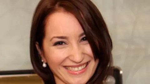 Oana Dinculescu, make-up artist Oriflame  Romania