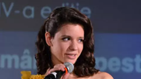 Tinutele vedetelor, la Gala Femeia anului 2011