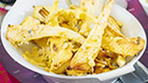 Pastarnac rumenit, cu seminte de pin, parmezan si ulei de trufe