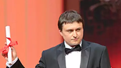 Cristian Mungiu, Cosmina Stratan si Christina Flutur, laureati la Cannes