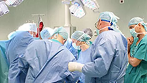 Premiera in Romania: O operatie de reconstructie de bazin cu alogrefa, la MedLife
