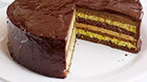 Tort de ciocolata, cafea si fistic